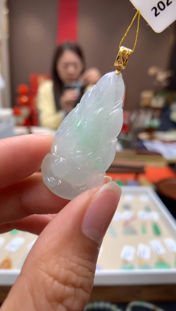【闪购商品】翡翠颈饰18K金镶嵌狐狸