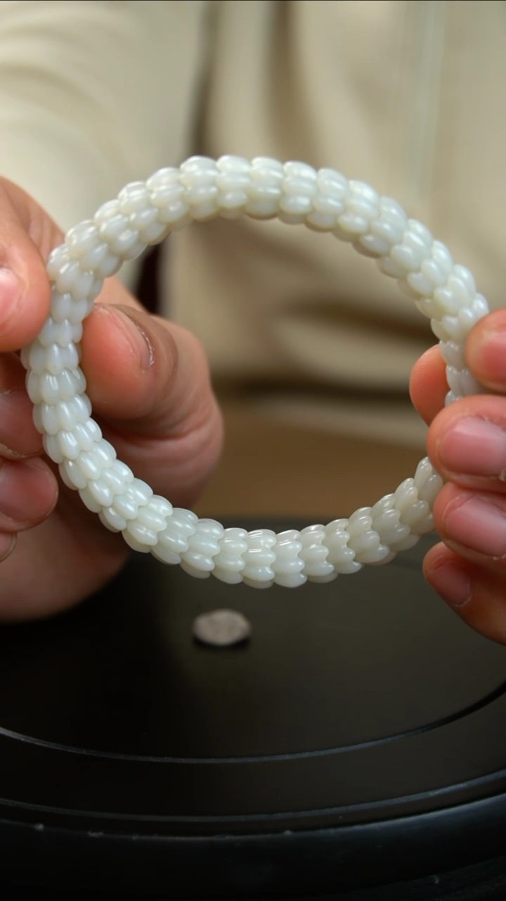 【闪购商品】和田玉把件未镶嵌花卉纹手串