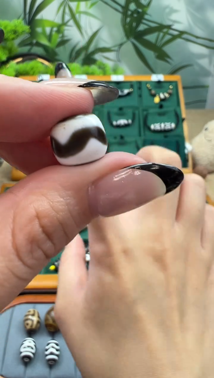 未镶嵌颈饰玛瑙/玉髓（覆膜）6.(微瑕随机发货)