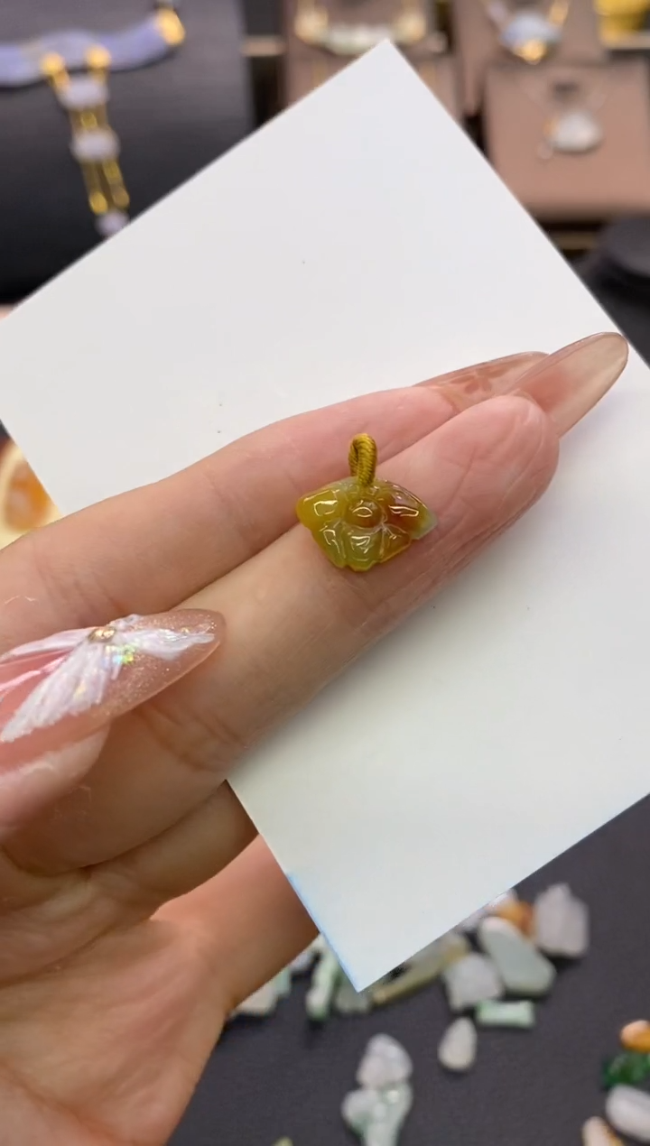 【闪购商品】翡翠颈饰未镶嵌净货11883