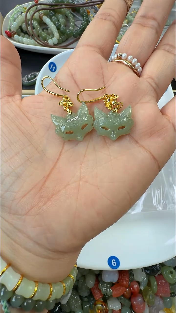 未镶嵌和田玉耳饰A1多样性发其一副