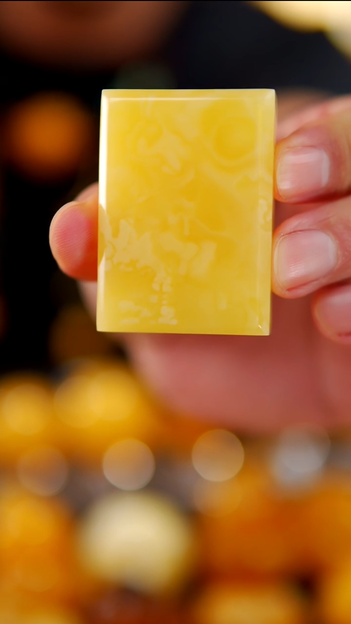 裸石琥珀未镶嵌焦皮料子冈牌38.9