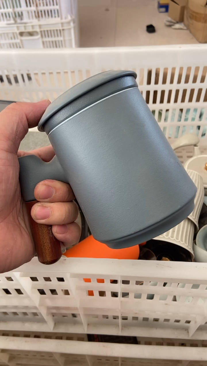 杯子瓷无运费险有瑕疵的摄影的产品有使用过的痕迹有点脏介意勿拍