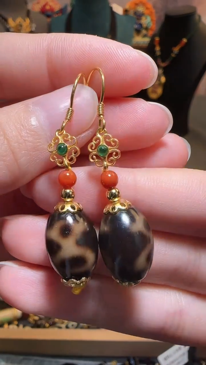 【闪购商品】玛瑙吊坠银S925镶嵌耳饰