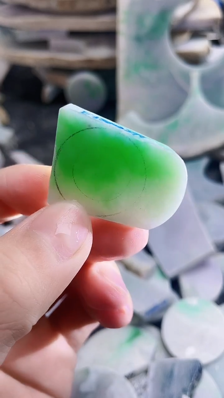 裸石翡翠天然A货翡翠板料