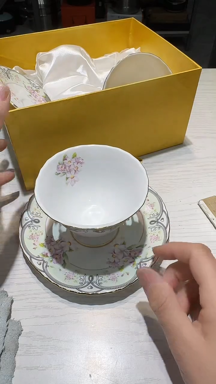 瓷片生活的本意就是开心@@1