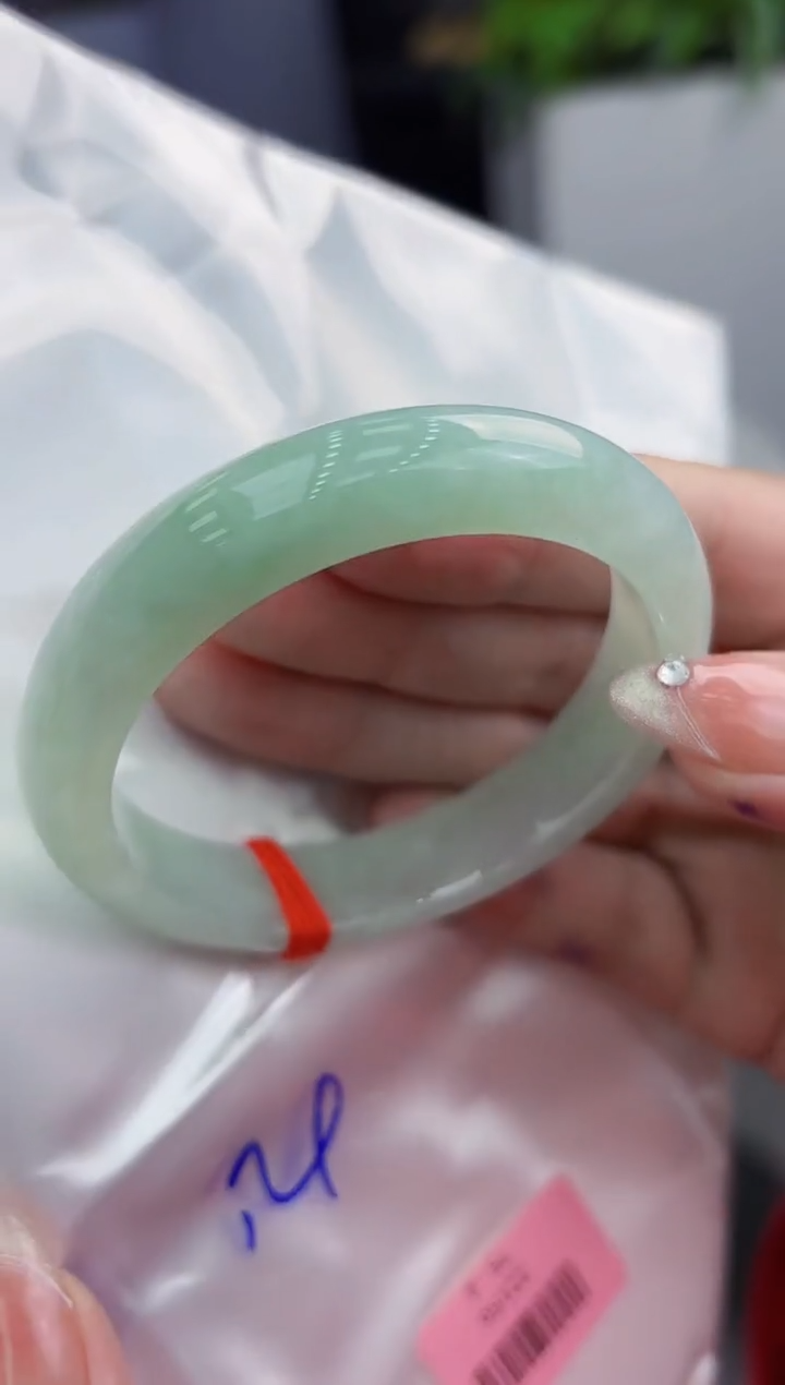 【闪购商品】翡翠手镯未镶嵌翡翠手镯