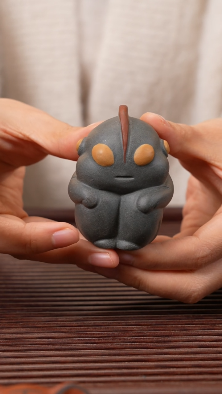 【闪购商品】紫砂茶宠奥特曼，