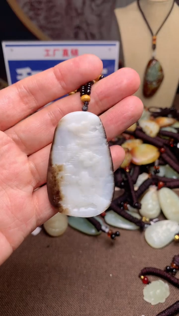 【闪购商品】和田玉颈饰未镶嵌1