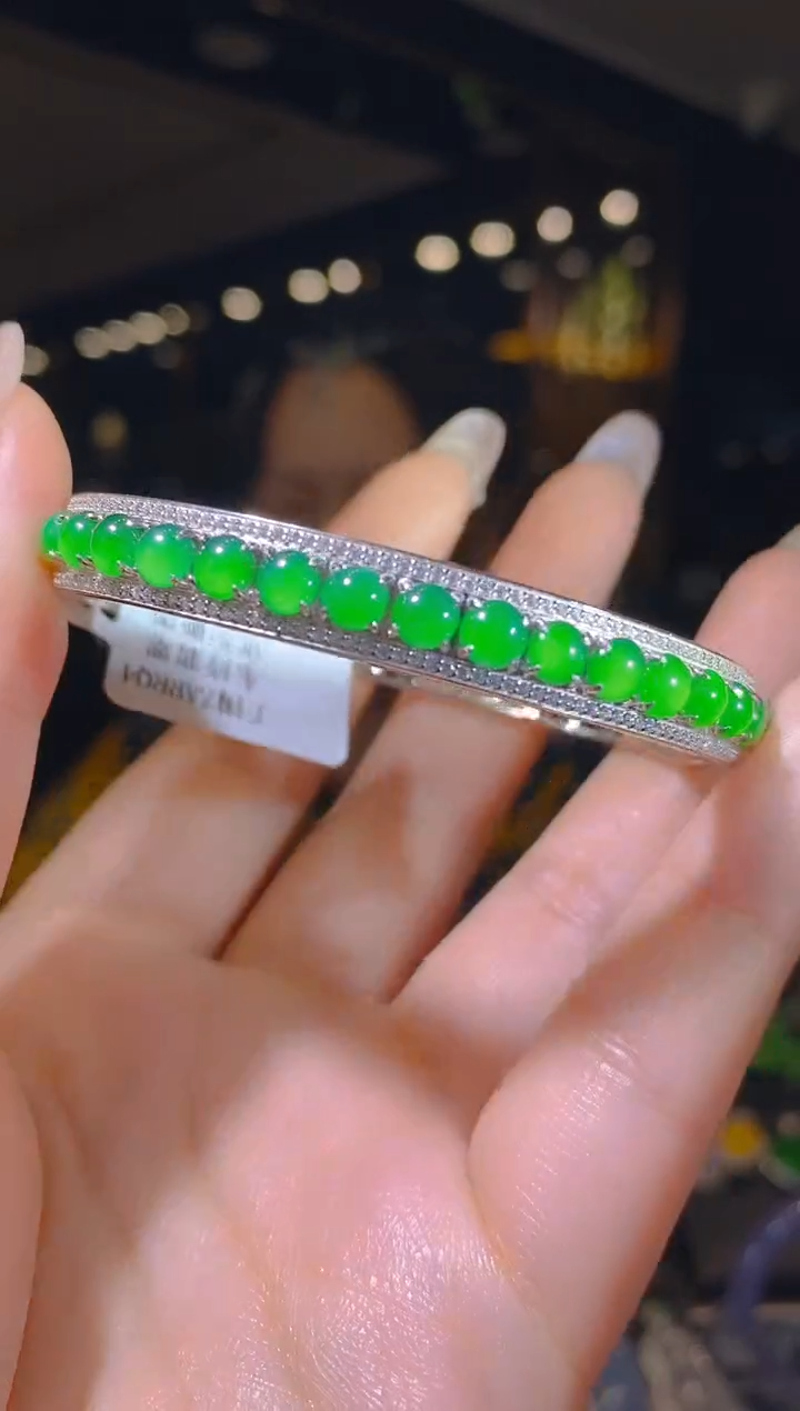 【闪购商品】翡翠手镯银S925镶嵌037（多样性发货）