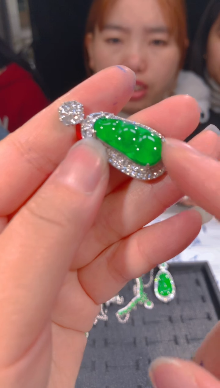 【闪购商品】定制翡翠未镶嵌48多样性发货（发其一）