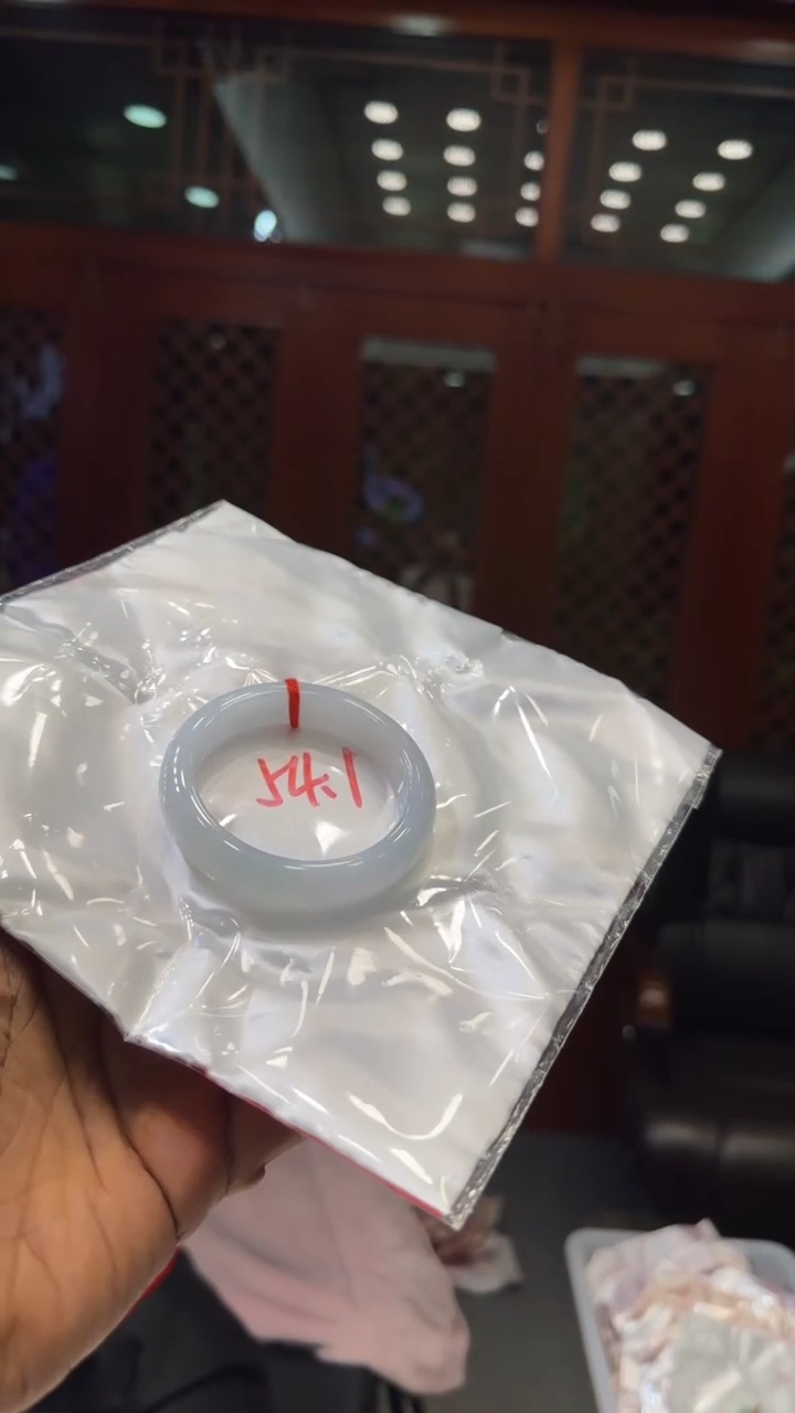 【闪购商品】翡翠手镯未镶嵌手镯