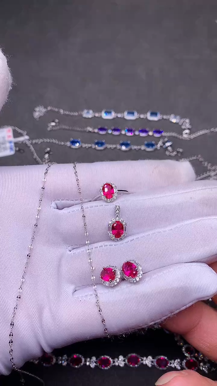 【闪购商品】红宝石套装银S925镶嵌·····