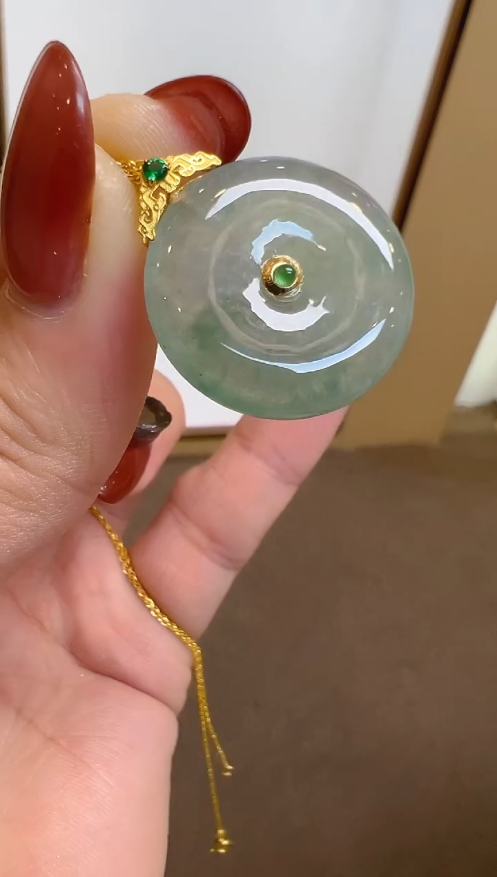 【闪购商品】翡翠吊坠(不含链)18K金镶嵌多样性团购发一件