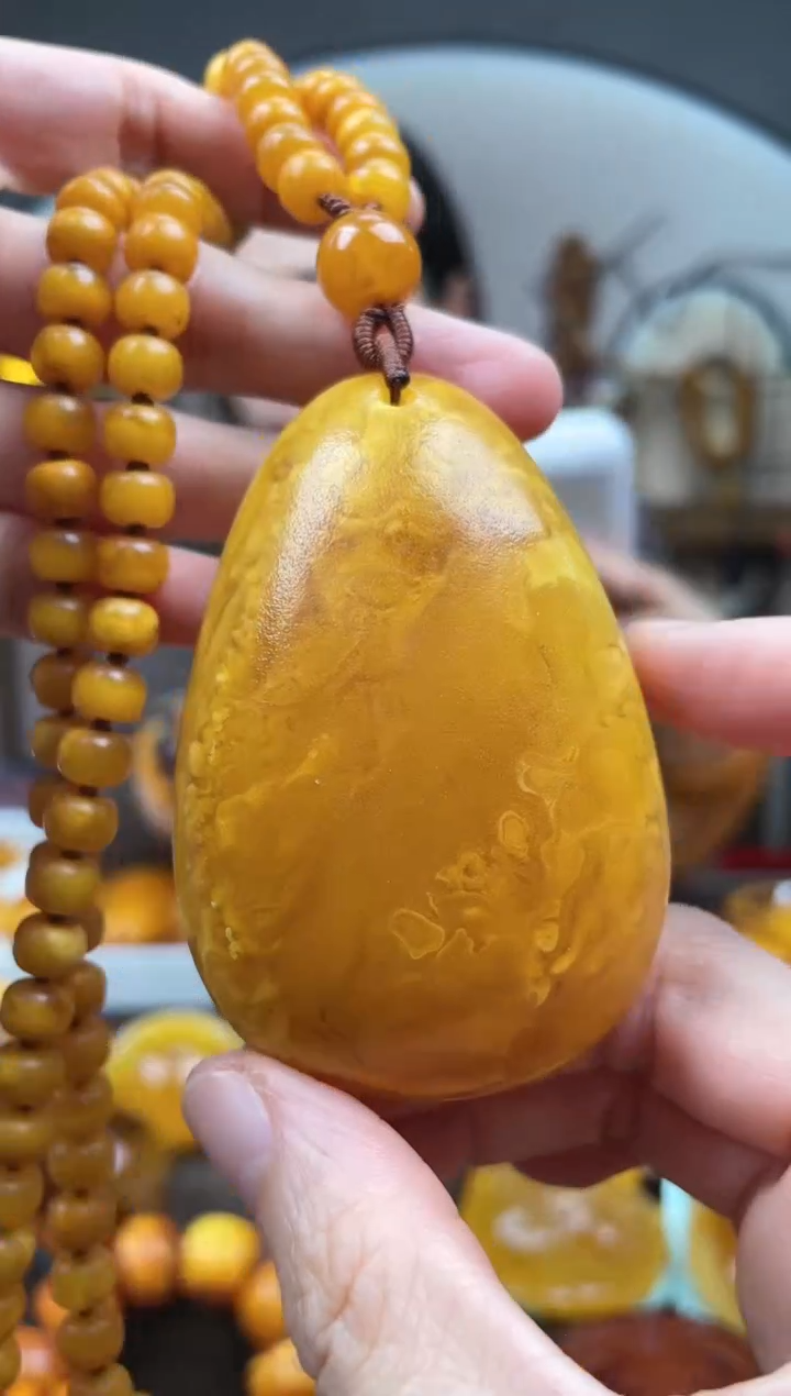 【闪购商品】琥珀裸石未镶嵌首饰 假1赔4 （多样性发货1件