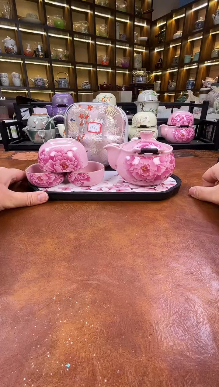 .新款粉色牡丹宝瓶+长方粉色花朵盘