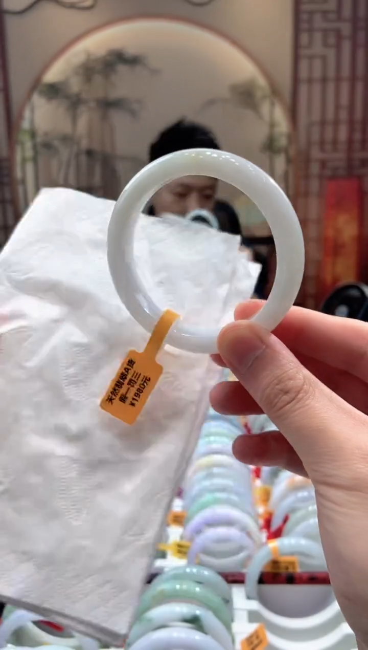 翡翠手镯未镶嵌000025100