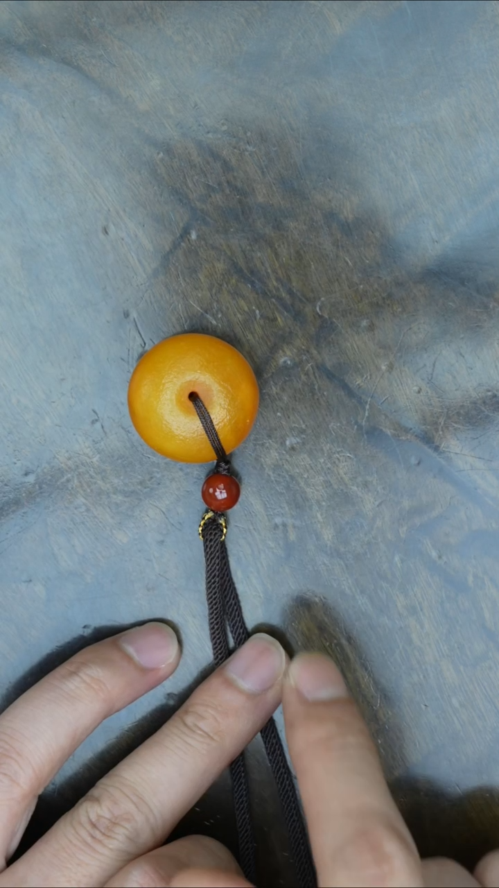 【闪购商品】琥珀裸石未镶嵌老蜡橘皮吊坠多样性发其一