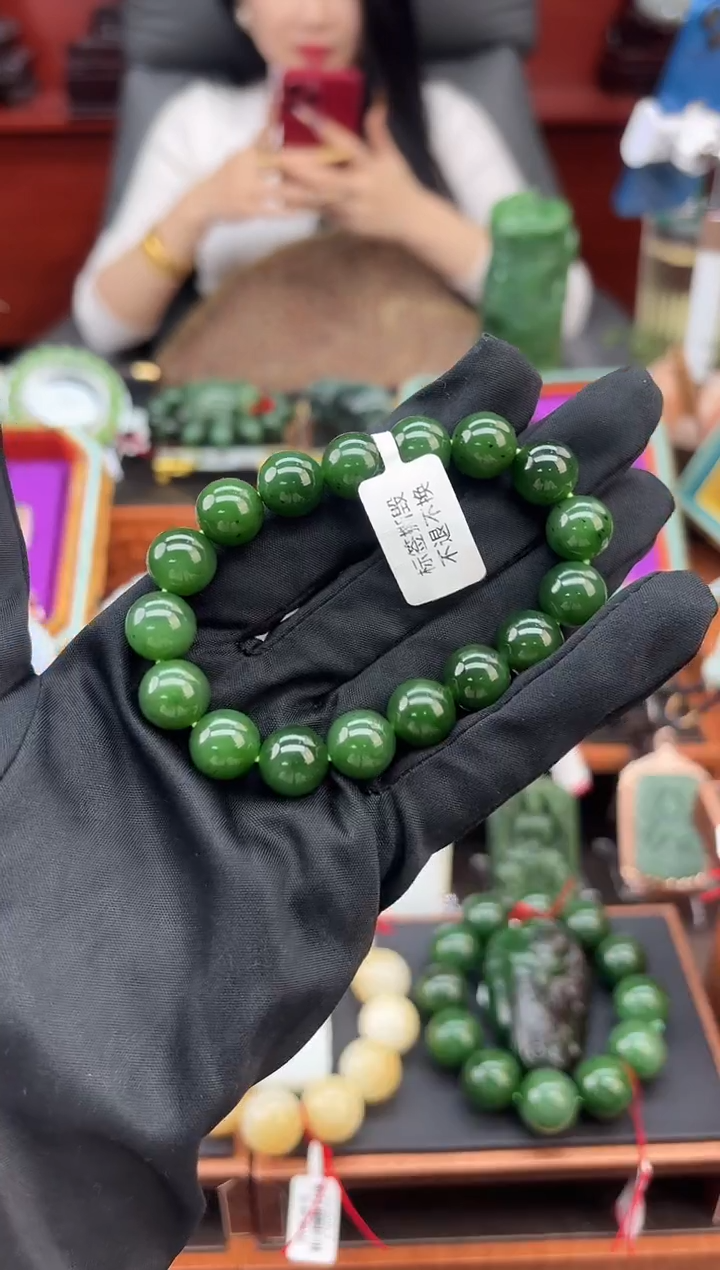 未镶嵌手串和田玉董小姐推荐 多样性发货 拍一发一by12