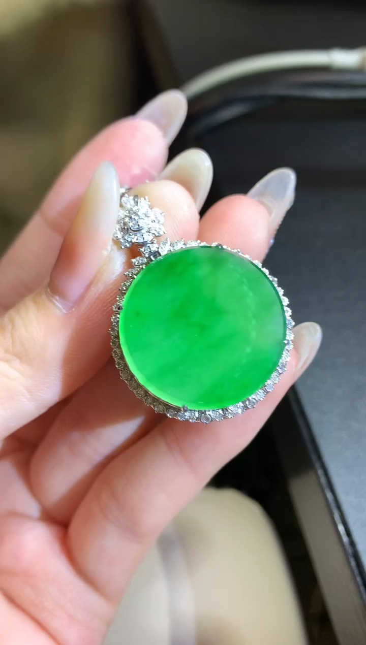 【闪购商品】翡翠吊坠(不含链)18K金镶嵌106-圆牌