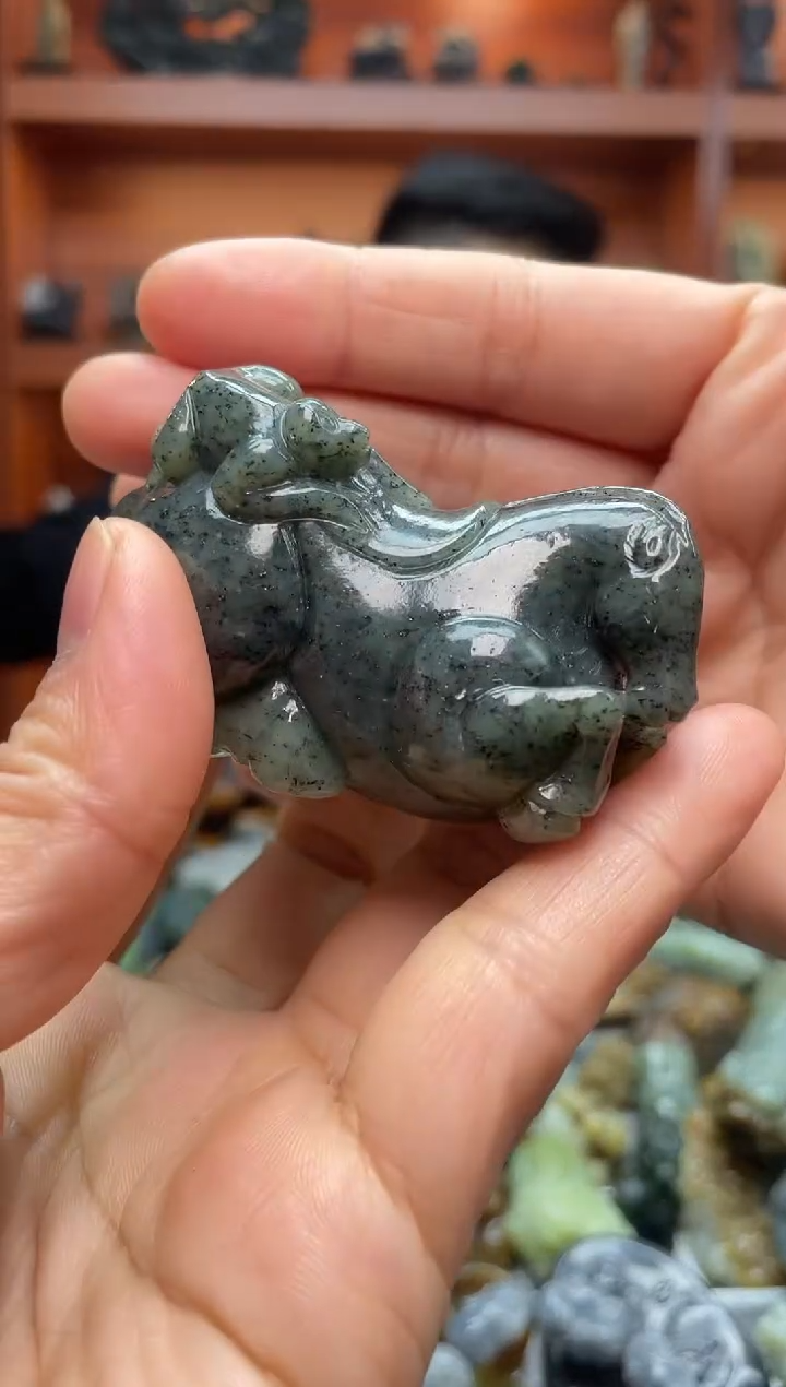 未镶嵌和田玉把件1