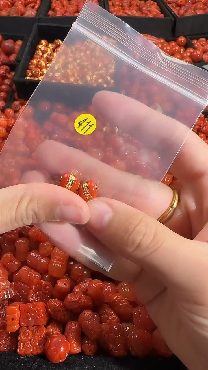 颈饰未镶嵌南红玛瑙1