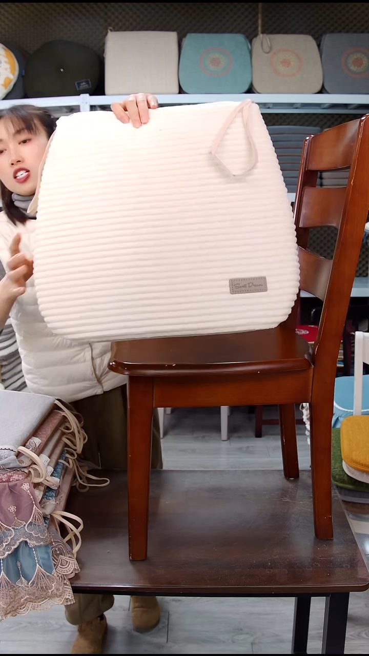 布灯芯绒：米色4个