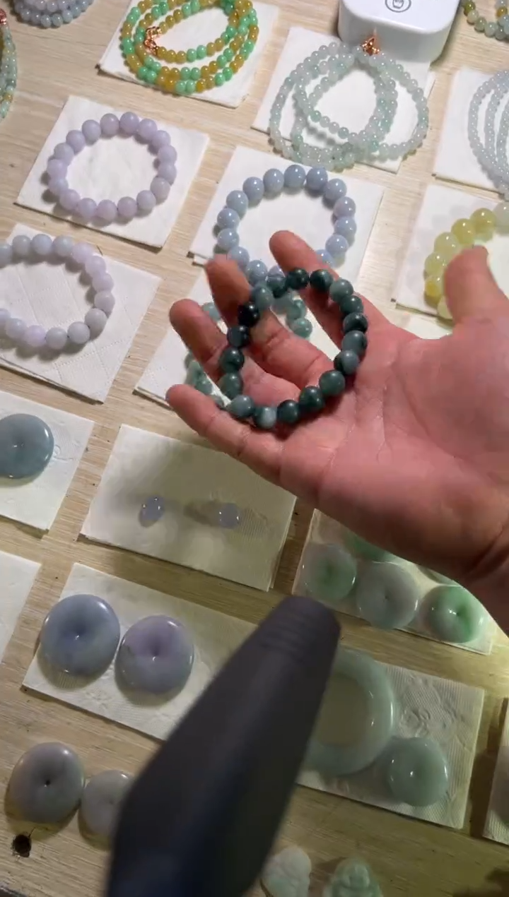 【闪购商品】定制翡翠未镶嵌手串