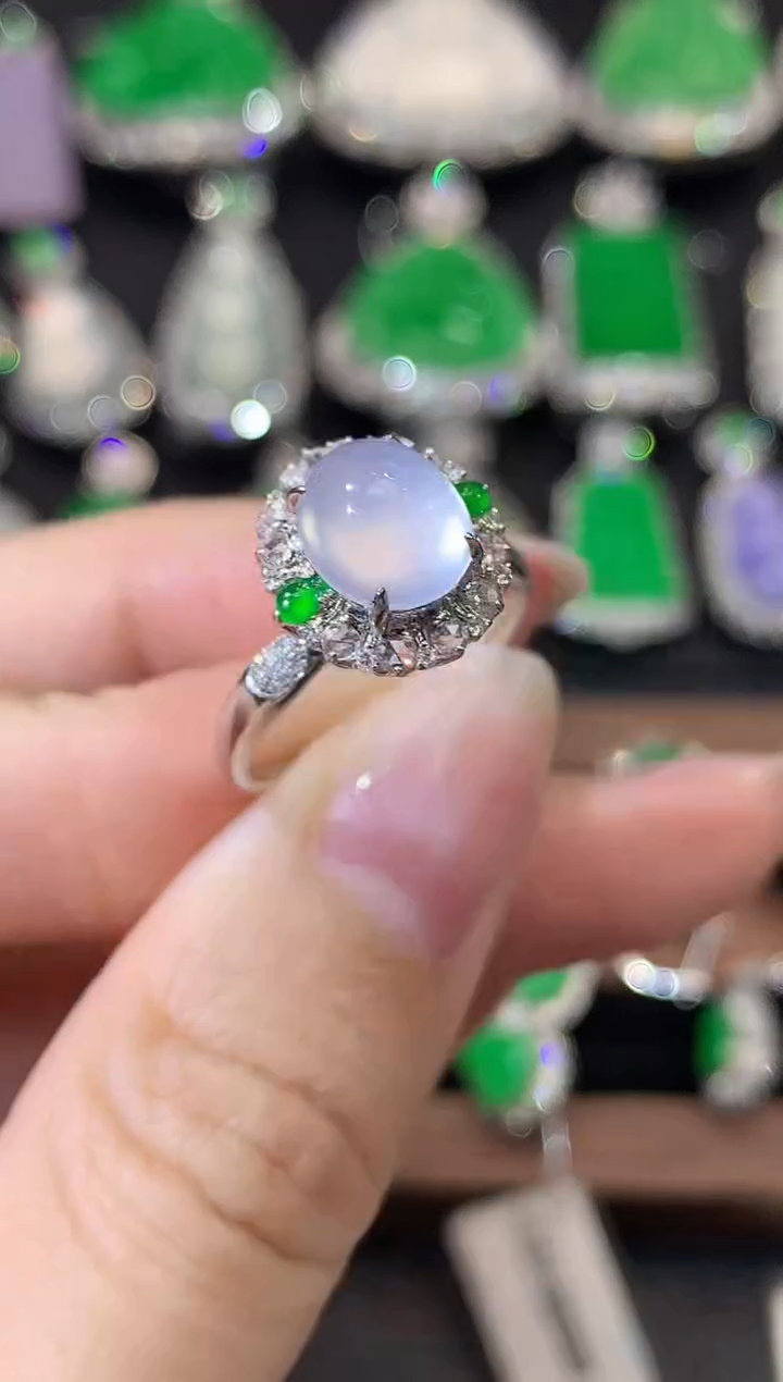 18K金镶嵌戒指翡翠D29