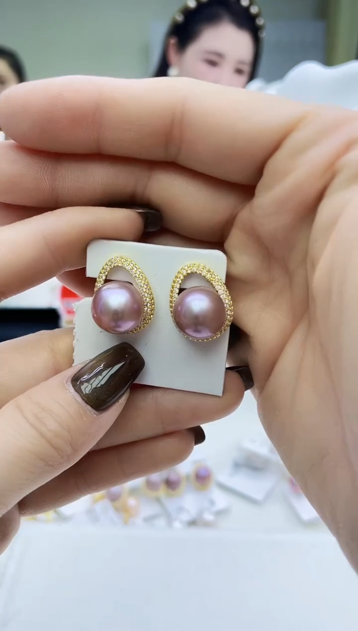 未镶嵌耳饰淡水珍珠紫色系 12mm设计款