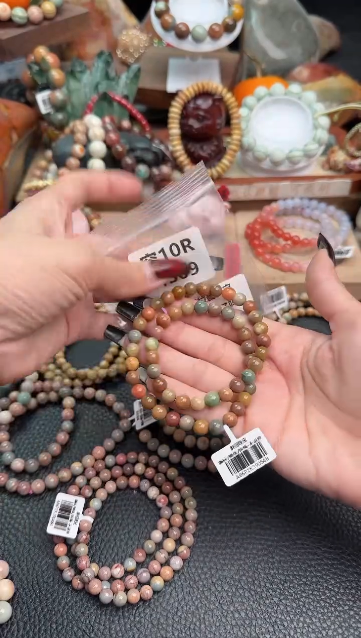 【闪购商品】石英质玉手链未镶嵌10R4309