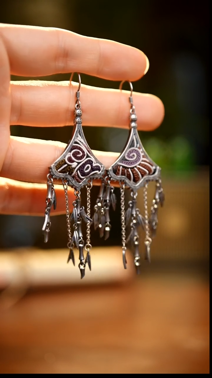 织绣私人定制苗族手工Q753