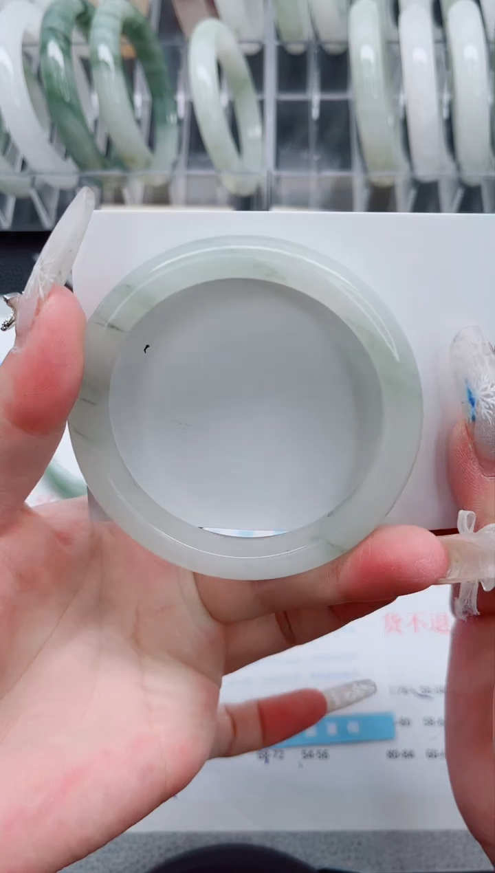 【闪购商品】石英质玉手镯未镶嵌A100-58.1