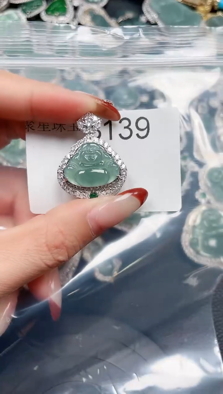 【闪购商品】翡翠颈饰未镶嵌赠皮139