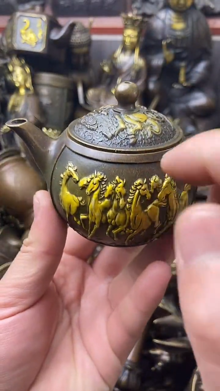 精美铜器，点击下载