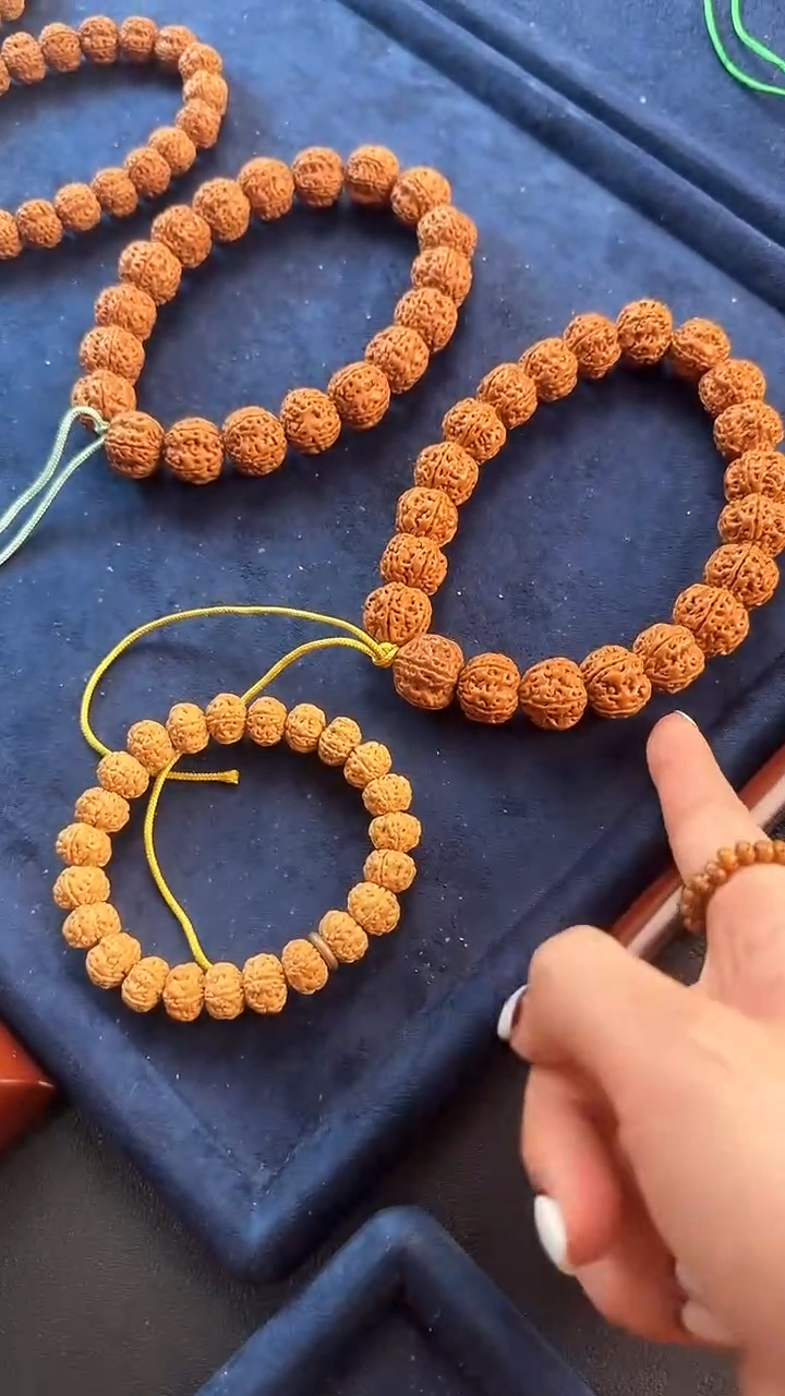 【闪购商品】金刚菩提吊坠精挑花王大金刚手持