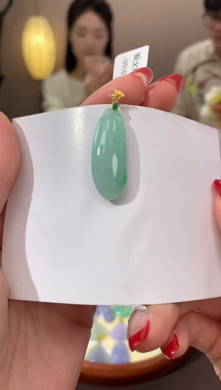 【闪购商品】翡翠颈饰18K金镶嵌天然缅甸a货翡翠