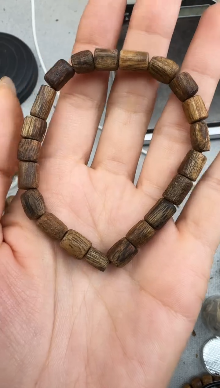 沉香手串6.5克沉香老料随型单圈多样性发一