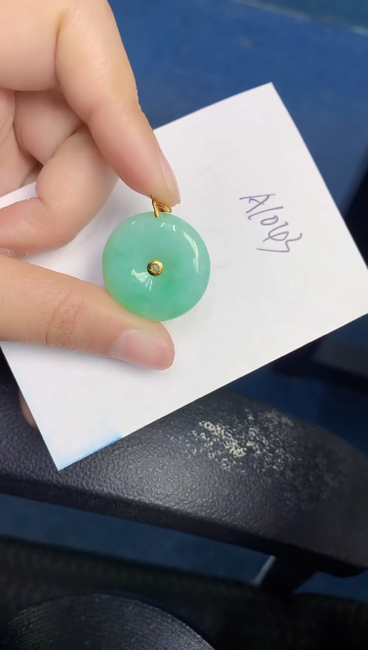 【闪购商品】翡翠颈饰18K金镶嵌000000000