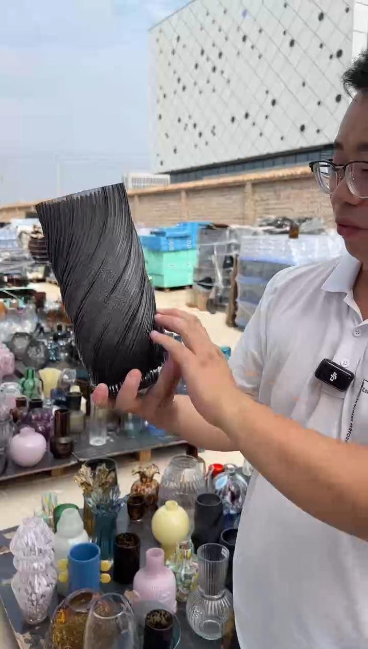 玻璃花瓶用于客厅桌面插花装饰
