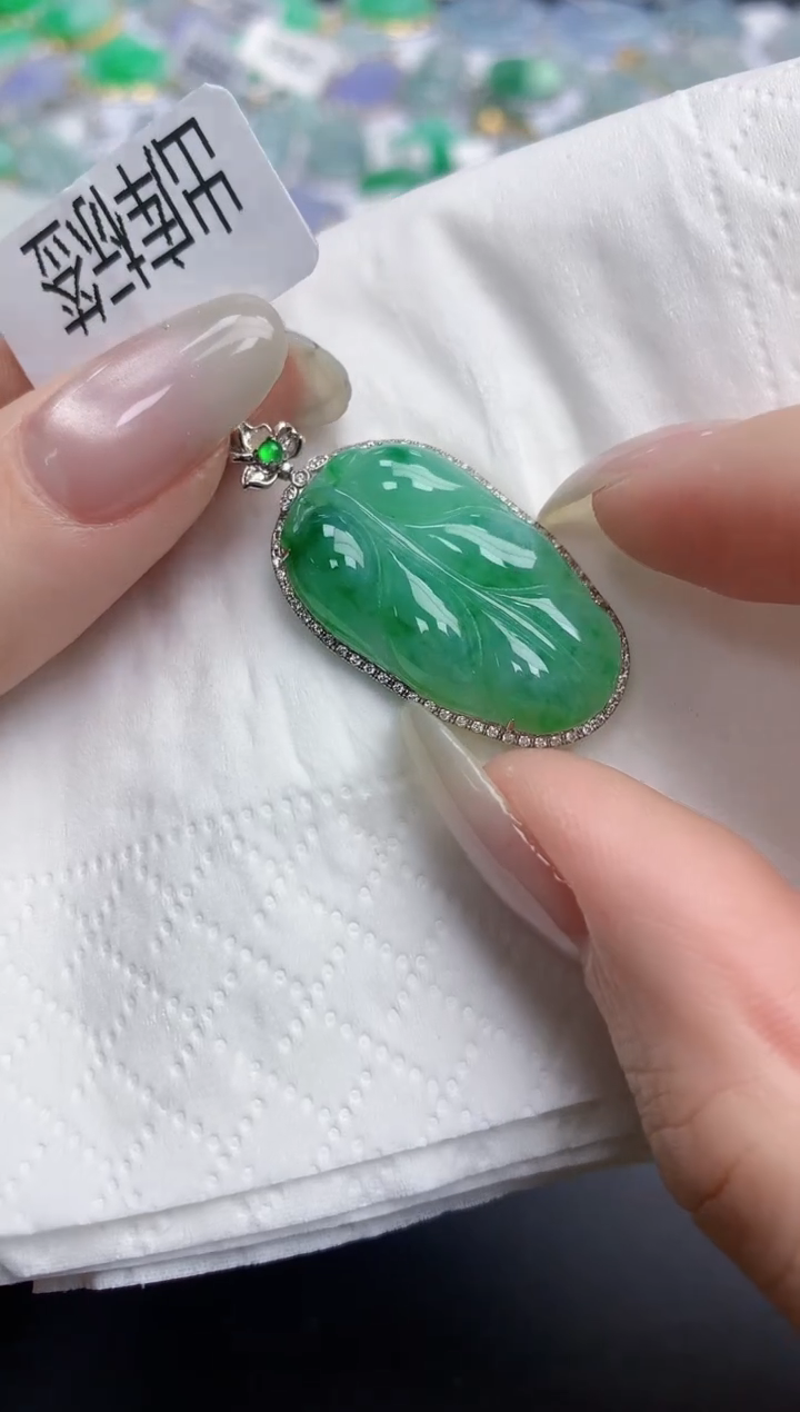 【闪购商品】翡翠颈饰18K金镶嵌天然缅甸翡翠A货