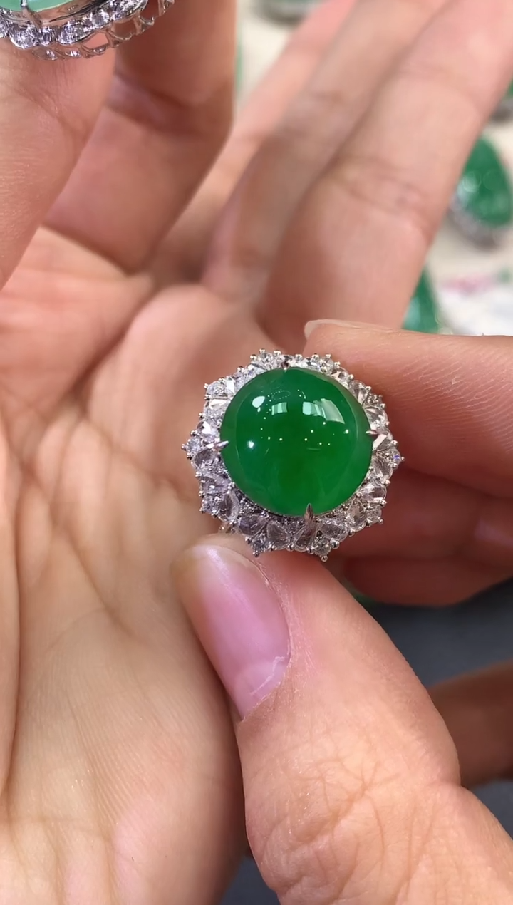 【闪购商品】翡翠戒指18K金镶嵌B121