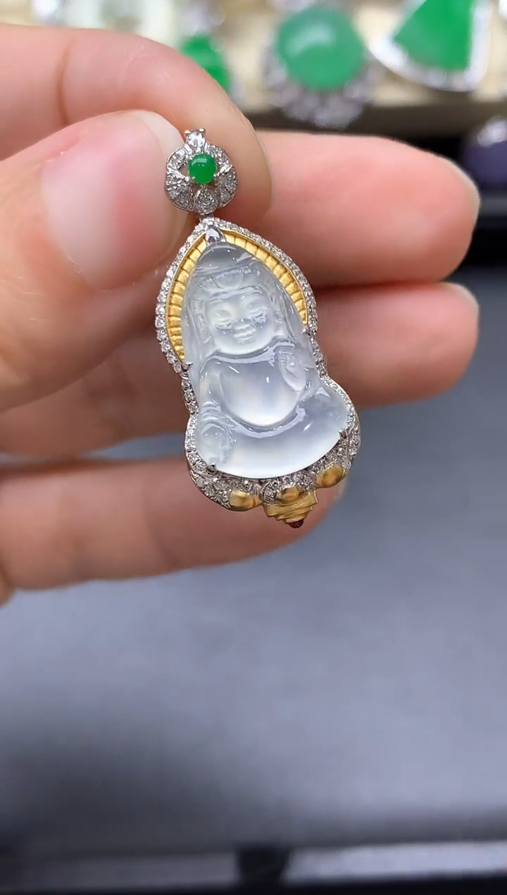 颈饰18K金镶嵌翡翠695-中国好珍宝