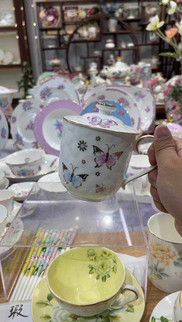 45%以上骨粉骨瓷盖杯