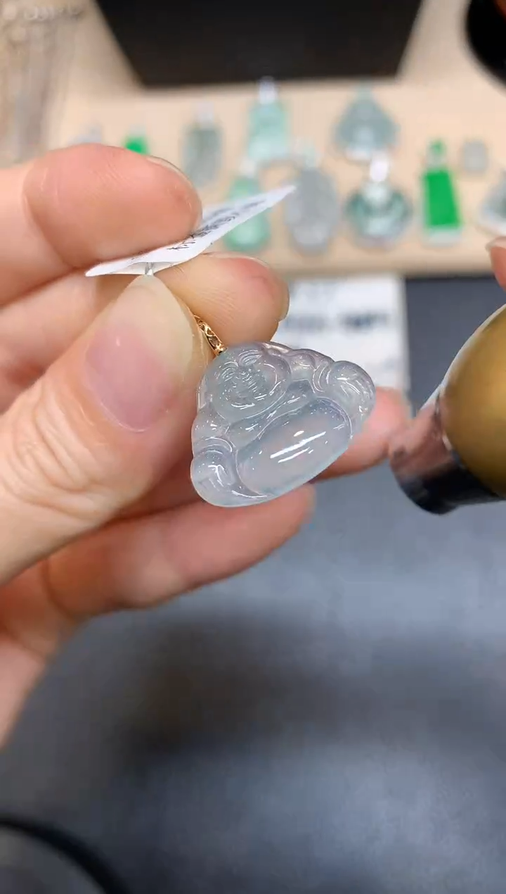 【闪购商品】翡翠颈饰18K金镶嵌佛公【无服务费】