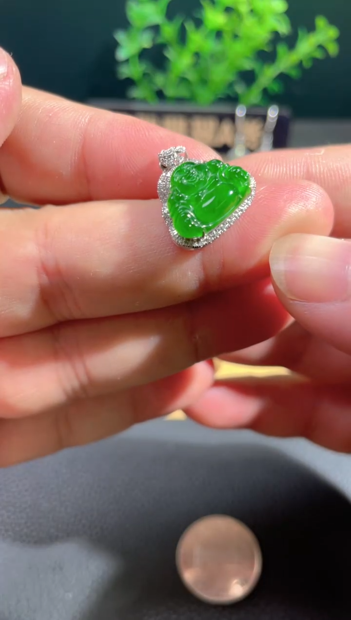 【闪购商品】翡翠颈饰18K金镶嵌翡翠