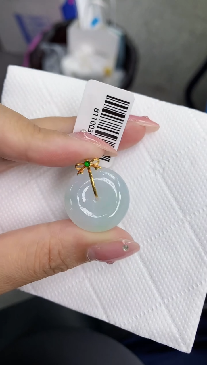 翡翠18K金镶嵌颈饰11111111111