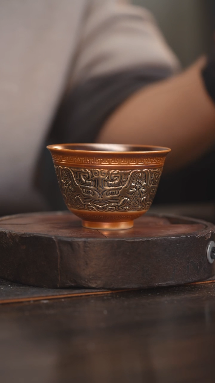 【闪购商品】杯86柴房陶瓷柴烧 雕刻将军杯