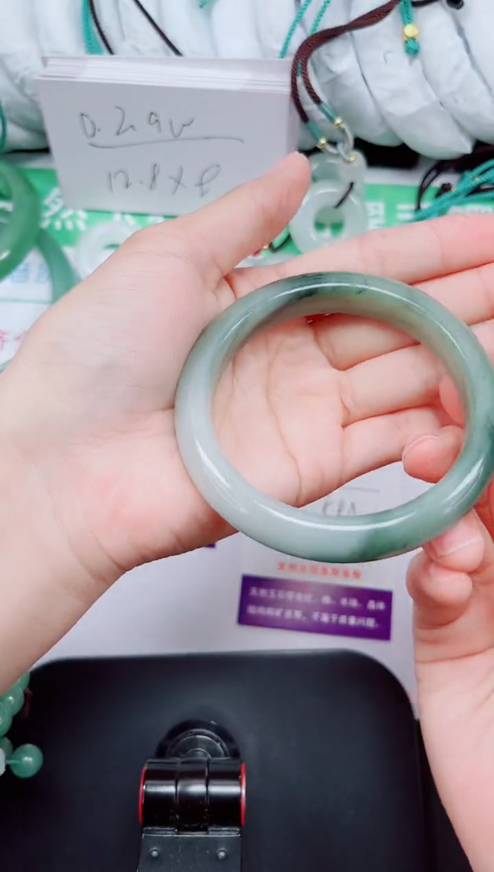 石英质玉手镯未镶嵌196-57/58