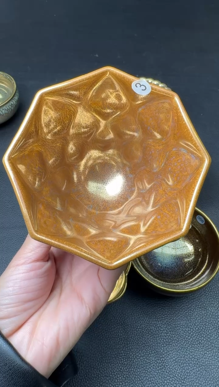 【闪购商品】茶盏范泽锋钻石金丝187